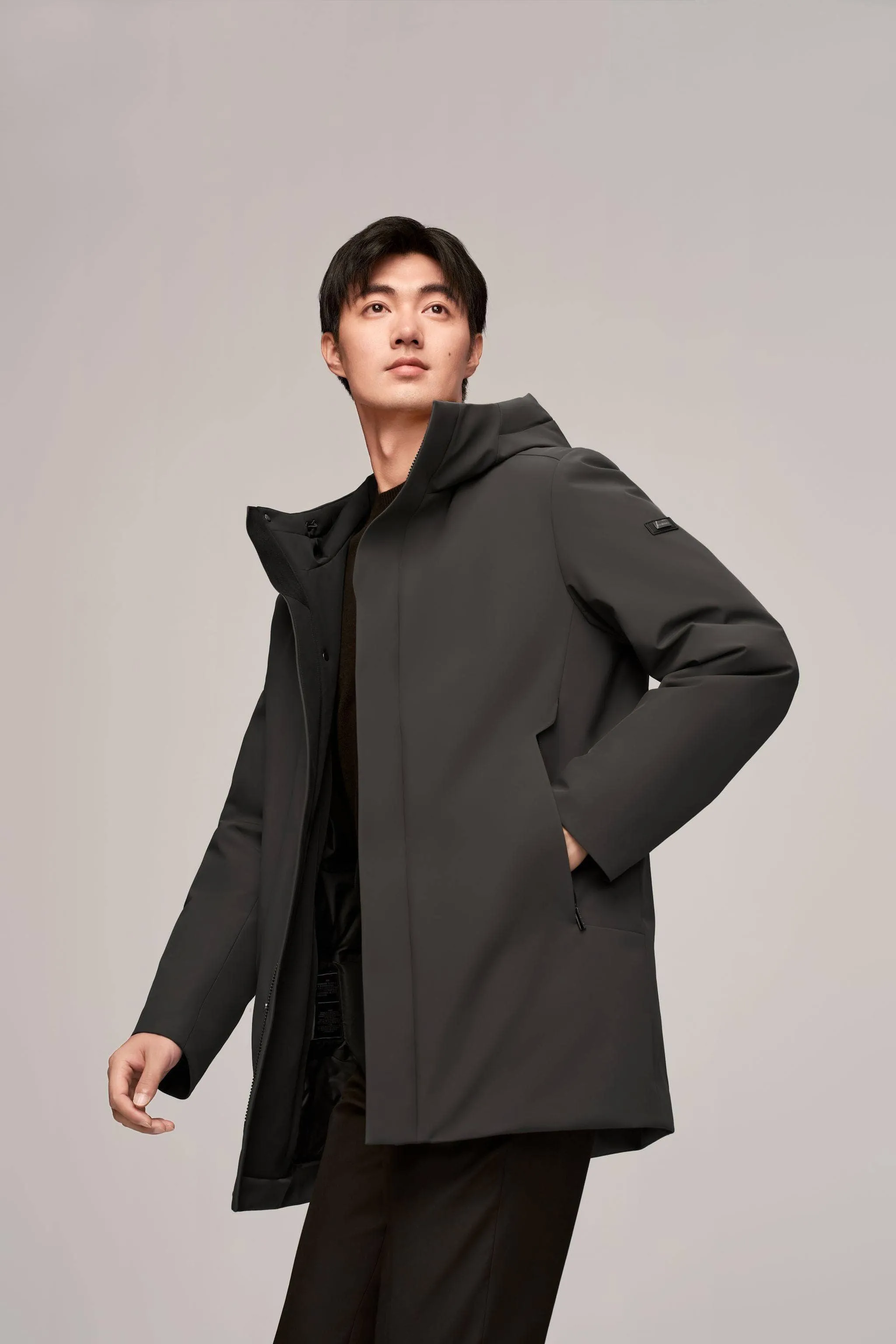 Men’s mid-length goose down coat